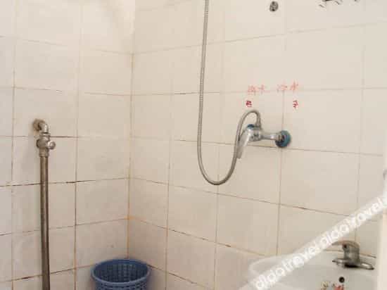 Chengdu Little Town Love Theme Hotel (Chengdu East Station Chengdu University)