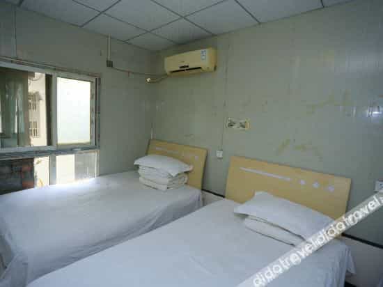 Chengdu Minghua Hotel（Longquanyi Subway Station）