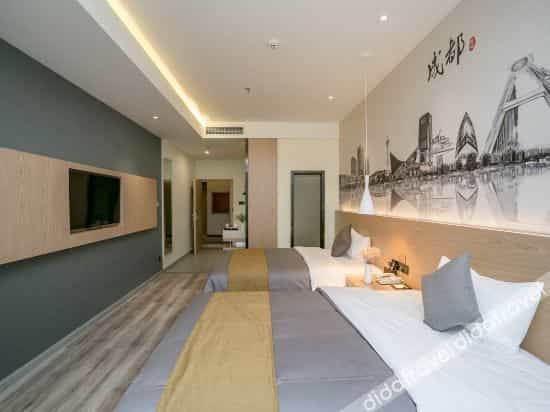 Huameishi Hotel (Dujiangyan High-speed Railway Station Sunac Cultural Tourism City Branch)