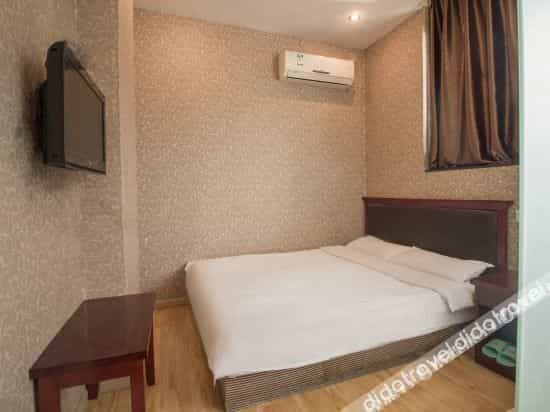 Xinya Business Hotel (Chengdu New Exhibition Center)