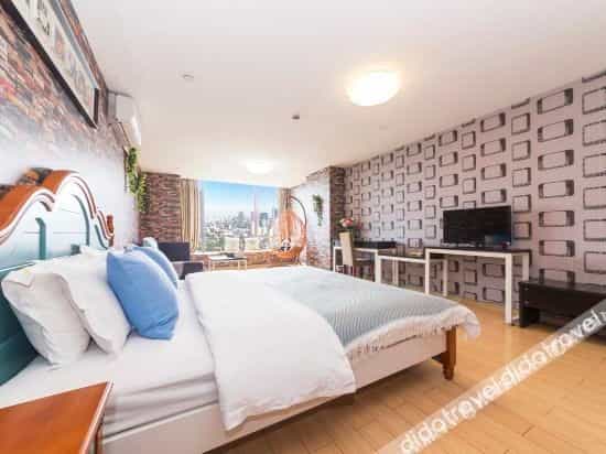 Wutongyu Theme Apartment