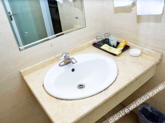 Chengdu Auchan Business Hotel