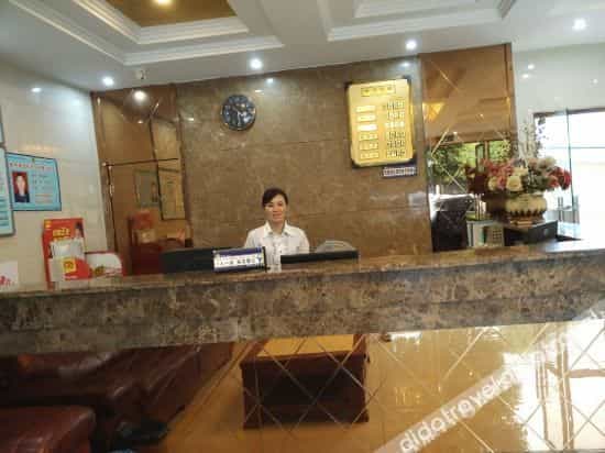 Chengdu Yicheng Business Hotel