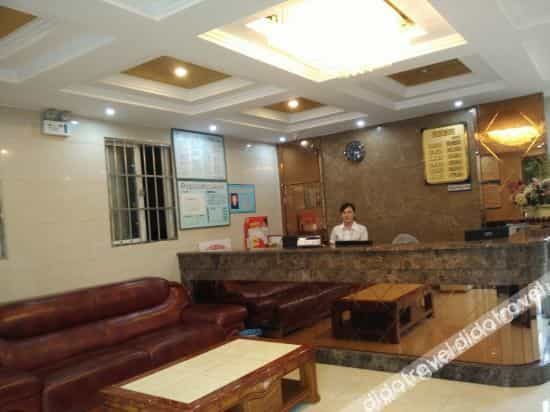 Chengdu Yicheng Business Hotel