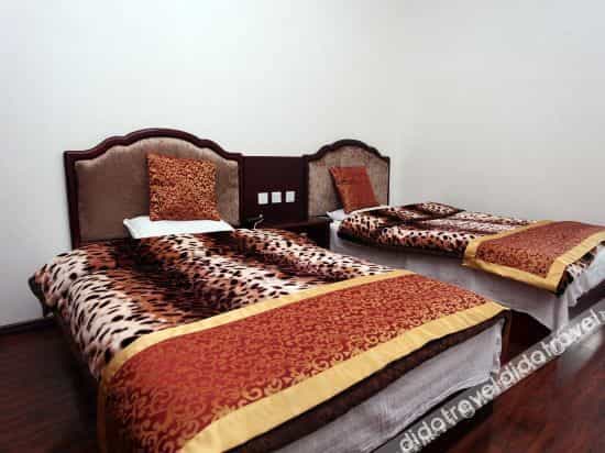Chongzhou Tong Er Jie Farm Stay