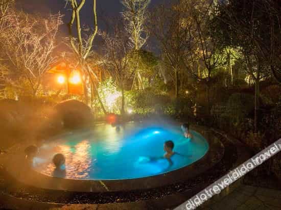 Baoshan Hot Spring Holiday Hotel