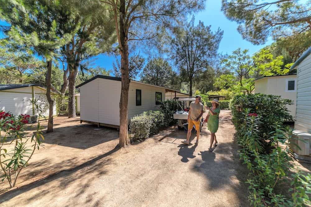 Camping La Pinede Enchantee