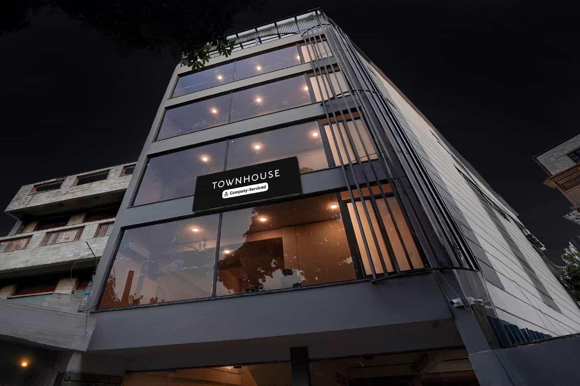 Townhouse Preet Vihar Metro Station