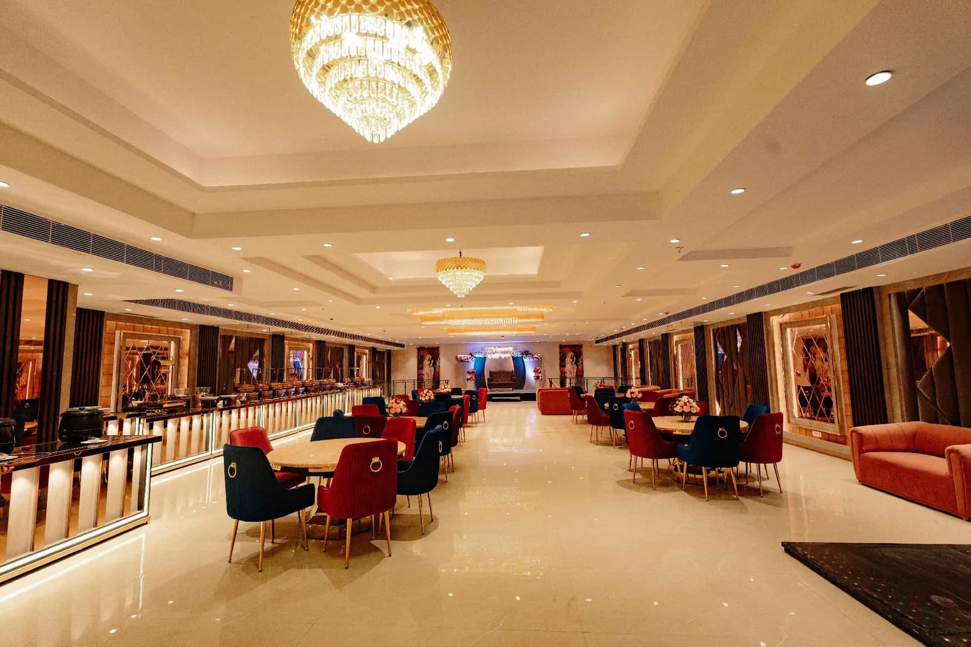 The Eliot Hotel & Banquet