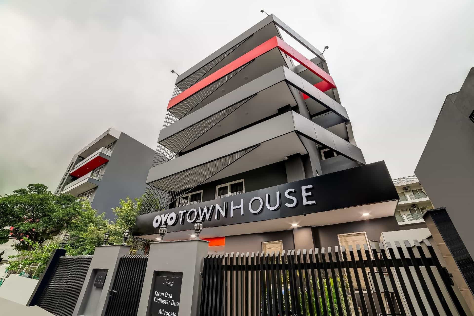 Super Townhouse 219