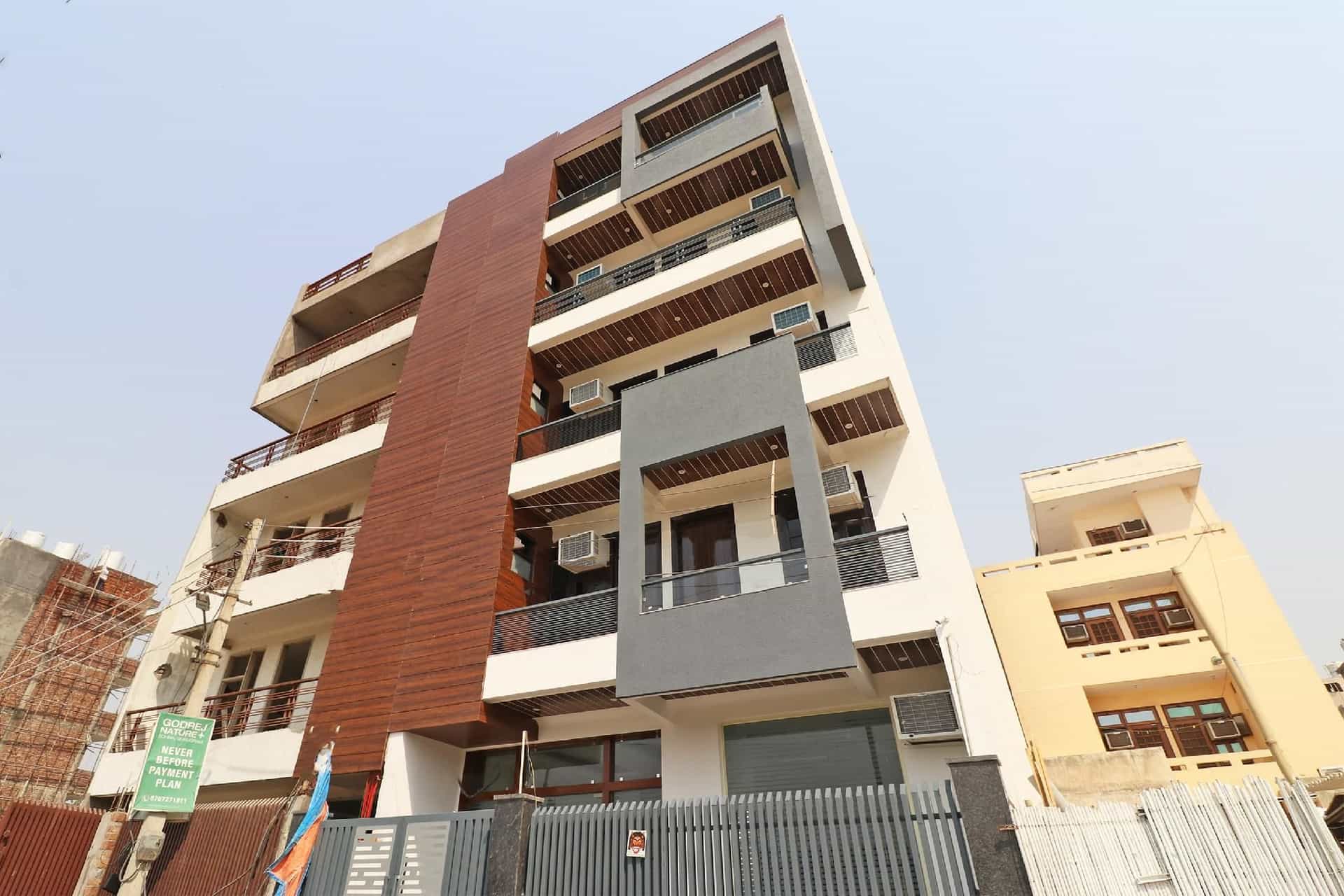 Hotel O N R Residency (Nanak Ram Residency)