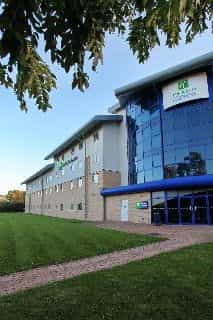 Holiday Inn Express Southampton M27 Jct 7 Holiday Inn Express Southampton M27 Jct 7