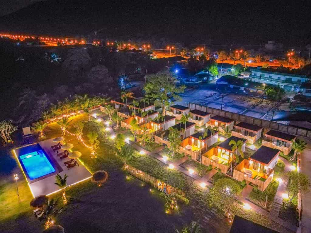 ชโรม รีสอร์ท