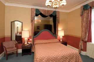 Best Western Burnett Arms