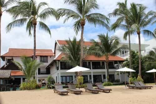 โรงแรมบ้านบ่อผุด บีช