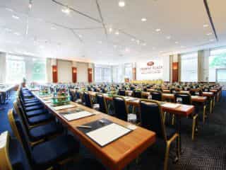 Crowne Plaza Berlin City Centre Crowne Plaza Berlin City Centre