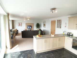Fountain Court EQ2 Apartments