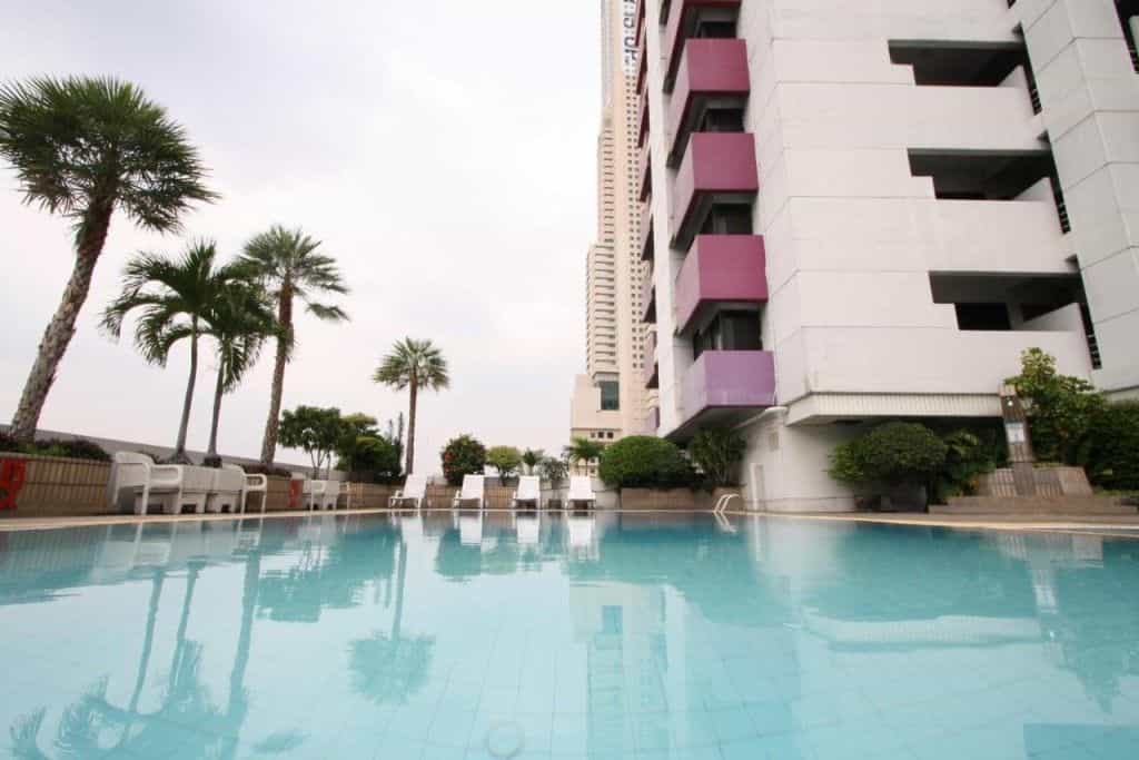 โรงแรมใบหยกสวีท