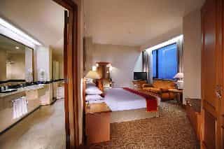 Menara Peninsula Hotel