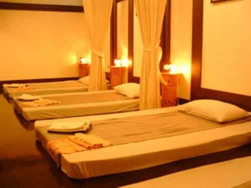 Ban Chiang Hotel