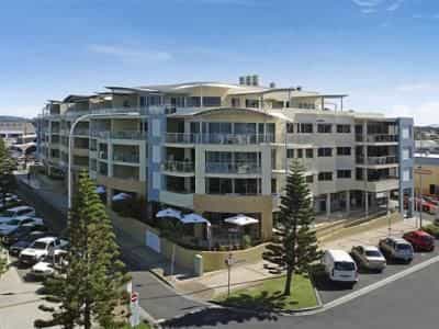 Riverside Holiday Apartments