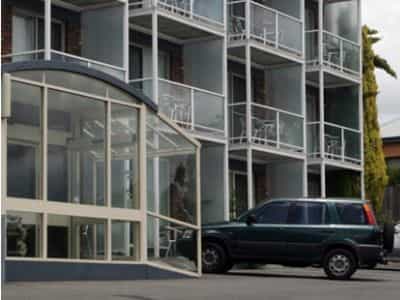 Adina Place Motel Apartments