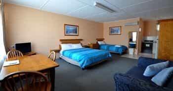Best Western Melaleuca Motel & Apartments