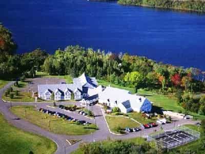 Riverside Resort And Conference Centre
