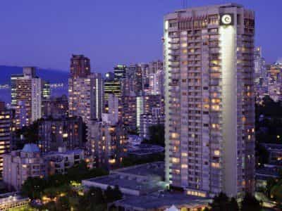 Coast Plaza Hotel And Suites