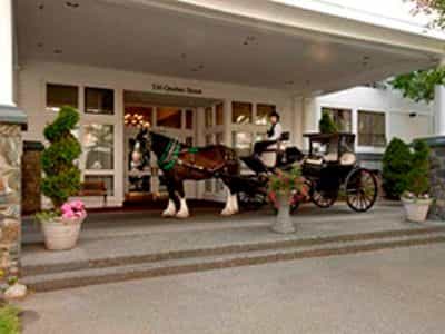 Gatsby Mansion Inn And Restaurant