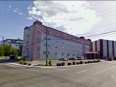 Chateau Nova Hotel And Suites