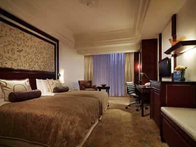 Shangri-La Guangzhou (Deluxe)