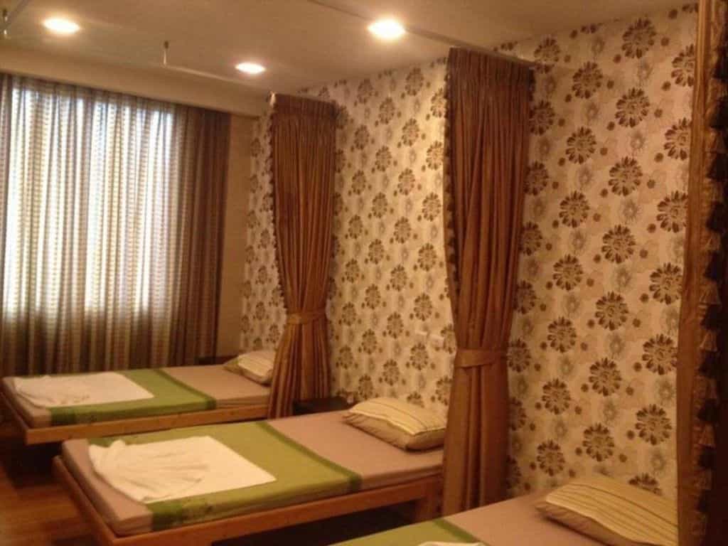 Bay Srinakarin Hotel