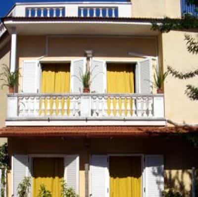Sorrento Town Suites