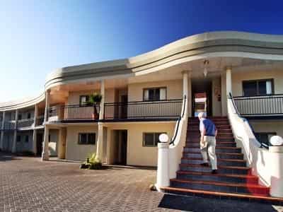 Breakers Motel