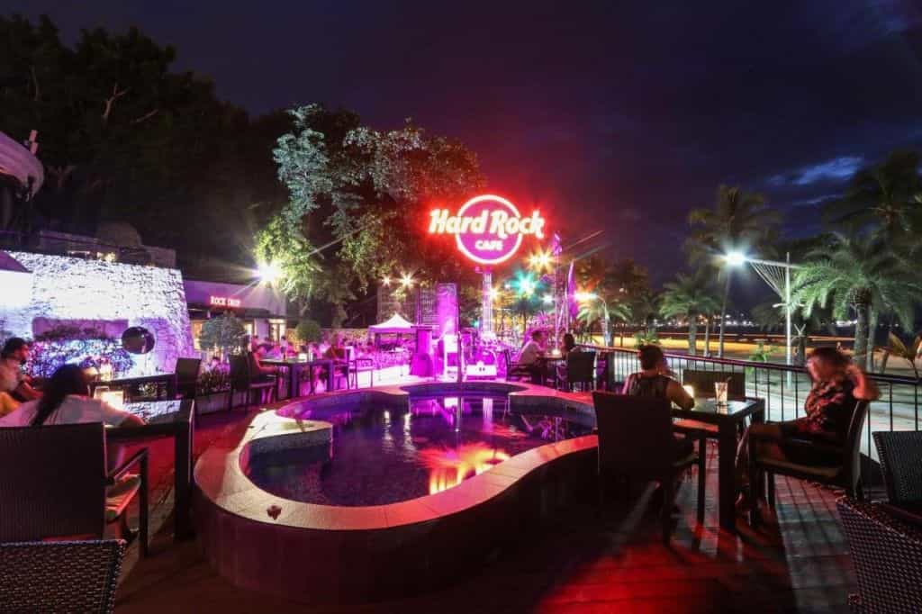 โรงแรมฮาร์ดร็อค พัทยา โรงแรมฮาร์ดร็อค พัทยา