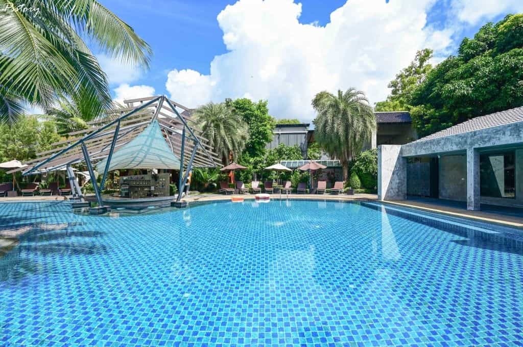 R-MAR Resort and Spa