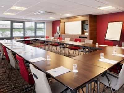 Holiday Inn Express E. Midlands Airport