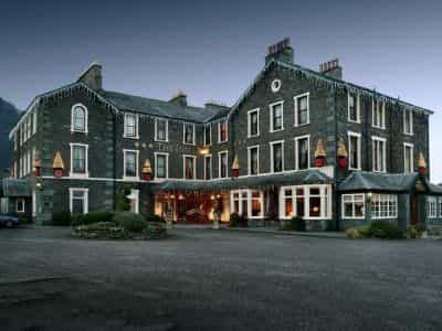 Inn On The Lake