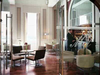 Met (Executive Rooms)