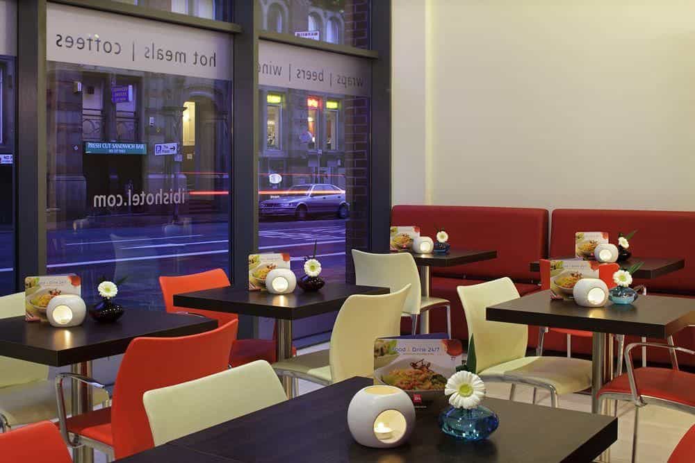 Ibis Manchester Centre 96 Portland Street