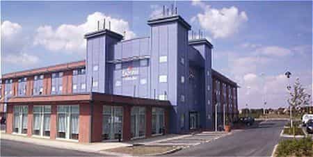 Holiday Inn Express Kassam Stadium Holiday Inn Express Kassam Stadium