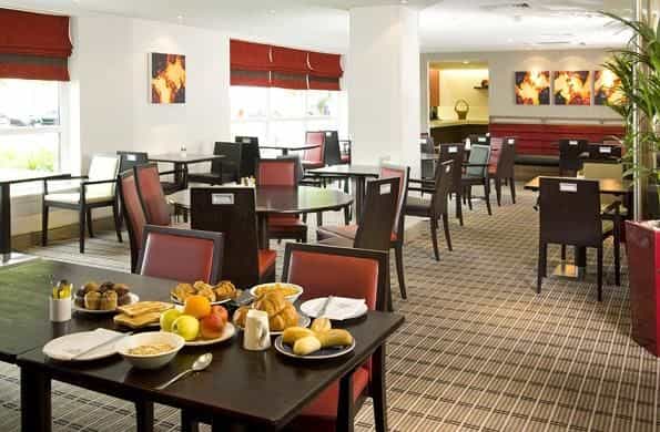 Holiday Inn Express Glasgow Airport Holiday Inn Express Glasgow Airport
