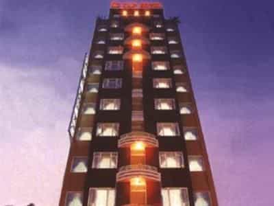 Au Lac Legend Hotel