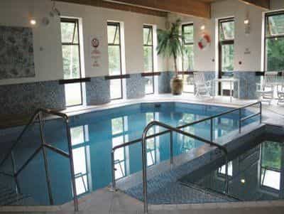 Holiday Inn Newport Hotel