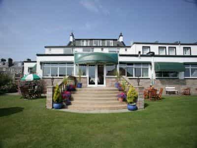 Symphony Craws Nest Hotel