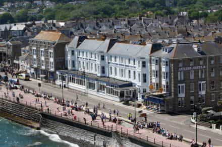 Queens Hotel