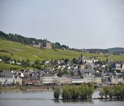 Breuer's Rudesheimer Schloss Breuer's Rudesheimer Schloss