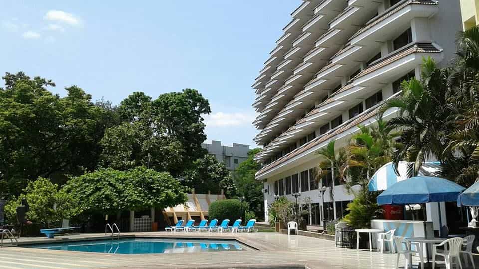 Charoen Hotel