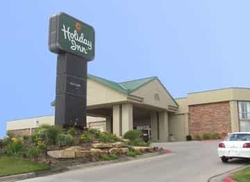 HOLIDAY INN TOPEKA-WEST